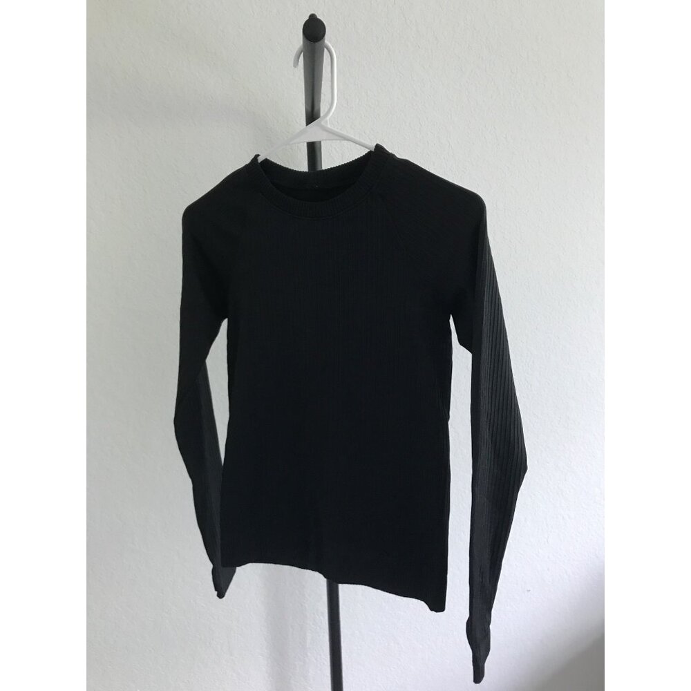 Lulu Lemon Rest Less Pullover| Waist Length | Size 2 | Black Stripe, winter thic